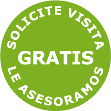 ¿En qué consiste un presupuesto de reforma de baño Madrid gratis?. En el principio de los tiempos cuando sólo existía el negocio de las reformas en comercios o negocios locales los profesionales iban al domicilio gratis a medir el cuarto de baño, la mampara o simplemente el hueco del mueble. Se desplazaban hasta un radio de diez kilómetros porque rara vez un cliente que les visitaba residía a mayor distancia. Hace poco más de doce años renacieron todos los negocios y empresas de reformas online. Para el cliente comparar precios de presupuestos de baño online le facilitó la tarea. Si bien no tienen igual conocimiento de la profesionalidad de la empresa, desconocen trabajos realizados por ejemplo a vecinos del mismo barrio y la posteriores reclamaciones se complican debido a situarse la sede contratada lejos o ni si quiera tener presencia física. ¿Existen los presupuestos de reforma de baño gratis?. La respuesta es que el mercado está globalizado y cada empresa lleva su propia política. Multichollo por ejemplo tiene por norma cotizar a través de su sofisticada calculadora de reformas una vez le facilitan las medidas y fotografías del baño los usuarios o clientes potenciales. ¿Por qué no realizamos ya la visita o desplazamiento gratuito si otras empresas de reformas si?. La respuesta es clara: porque repercute en costes de personal, diésel, flota de vehículos y tickets de parking. Las otras empresas como SECURIBATH que sí van gratis a los domicilios repercuten esos costes en sus precios finales de los clientes que sí acaban comprándoles. Otras como IKEA cobran las mediciones de reformas de baño entre 20 y 50 euros que después descontarán si contratan con ellos. * Hay que especificar que los costes de realizar presupuestos de reforma de baño gratis in situ cada vez se han elevado más. Presupuesto-de-reforma-de-baño-Madrid-gratis Muchas personas solicitan visita porque tienen planificado hacer la reforma pero en un futuro muy muy lejano, otros quieren saber el precio pero no tienen el suficiente dinero ahorrado, otros sienten un impulso momentáneo y solicitan el servicio gratuito, otros llaman a decenas y decenas de empresas de reformas de su ciudad con la poca sutileza de aunar a veinte profesionales de distintas marcas comerciales en el mismo inmueble y misma hora y otra gente simplemente se siente sola y se aprovechan de la visita gratis para poder charlar si intención ninguna de compra ni de reforma.